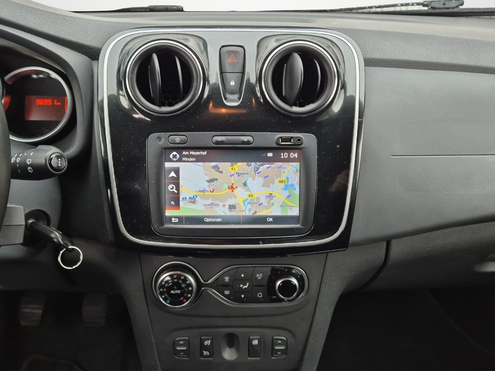 Fahrzeugabbildung Dacia SANDERO II STEPWAY KAM AHK ALLWET USB NAVI