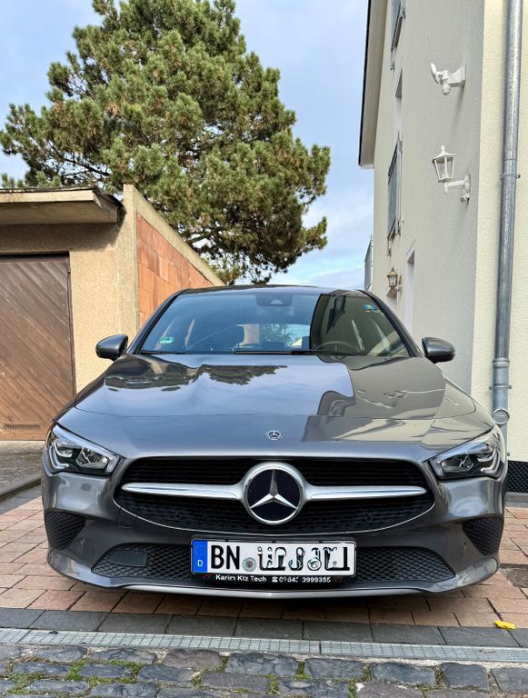 Image of Mercedes-Benz CLA 180