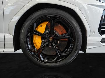 صورة 10 لـ 2018 Lamborghini URUS
