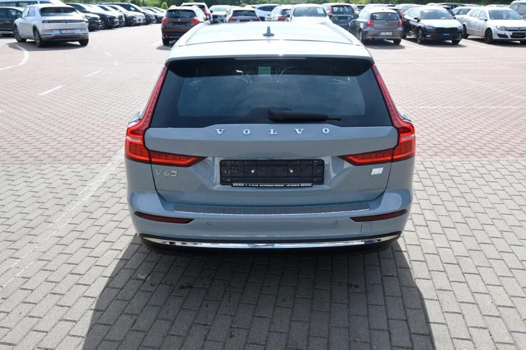 Fahrzeugabbildung Volvo V60 T6 PHEV Essential AWD*AHK*PDC*LHZG*