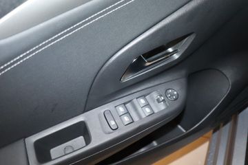 Fotografie 5 des Opel Corsa 1.2 Direct Injection Turbo AT GS