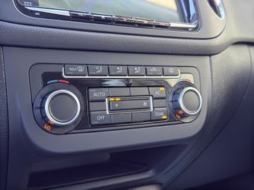 Volkswagen Golf Plus VI Highline 1.4 TSI*NAVI*APPLE*PDC*ALU