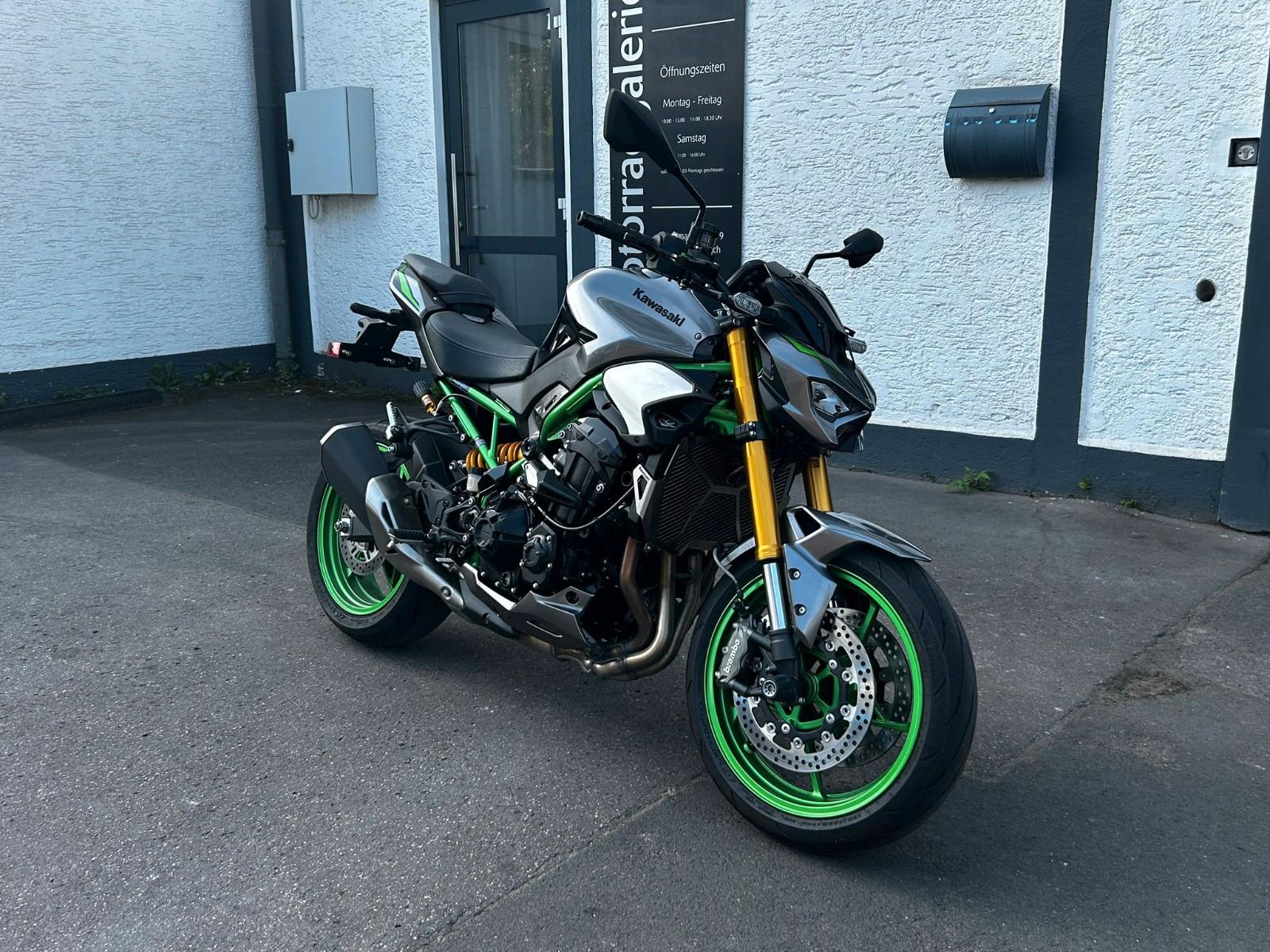 Kawasaki Z900 SE Modell 2025 SOFORT!
