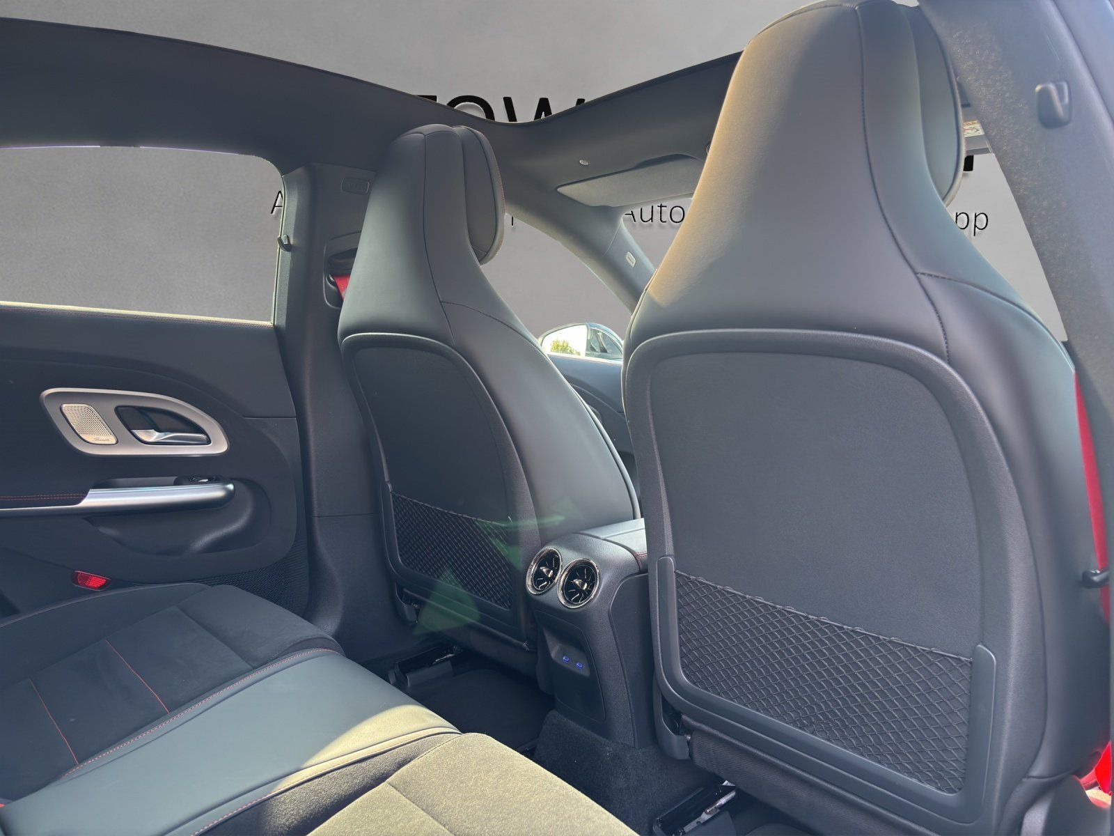 Fahrzeugabbildung Mercedes-Benz CLA 350 AMG+ Premi+ DRIVE.ASSIST Superscreen AHK