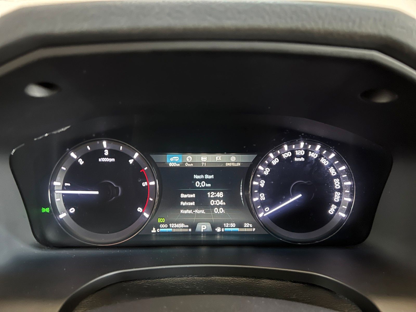 Fahrzeugabbildung Ssangyong MUSSO Sapphire 4WD AT  *AHK*Leder*Kamera*Hardtop
