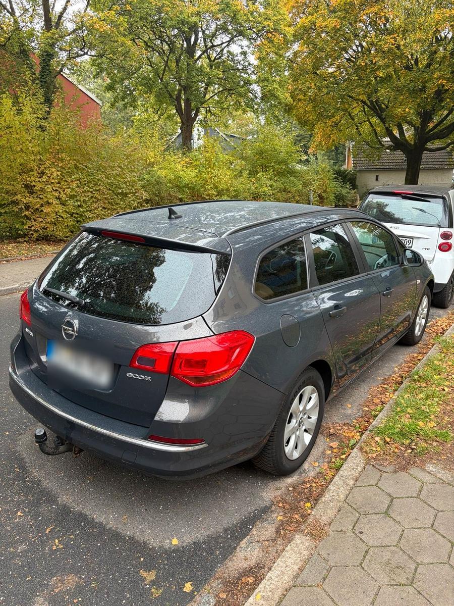 Opel Astra 2014 — engine 136 HP (100kW)