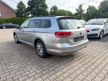 Volkswagen Passat Variant - 11