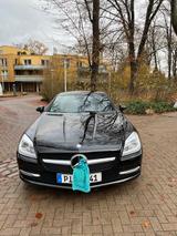 Mercedes-Benz SLK 250 BlueEFFICIENCY Autom. - - schwarze Mercedes-Benz SLK-Klasse