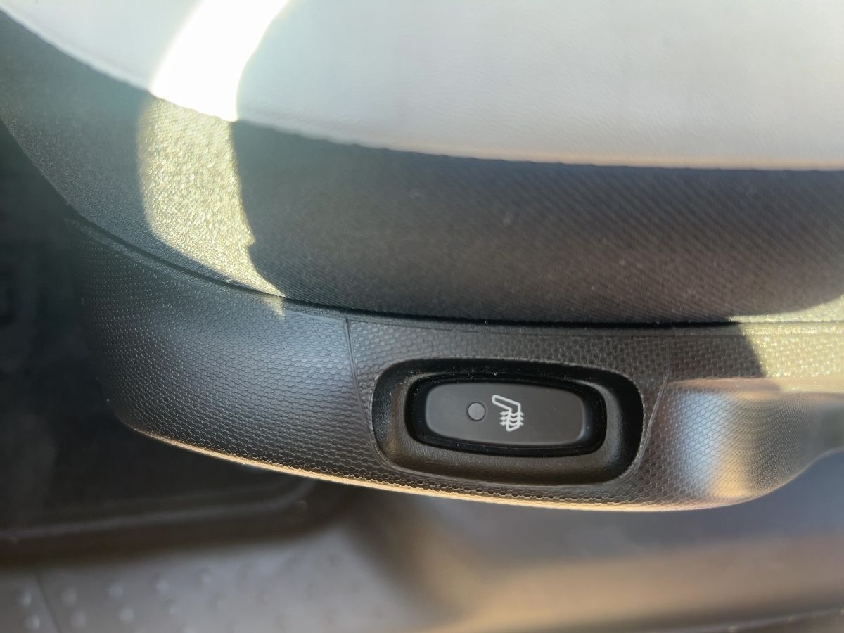 Fahrzeugabbildung Renault Twingo Techno Electric EPH Navi Kamera