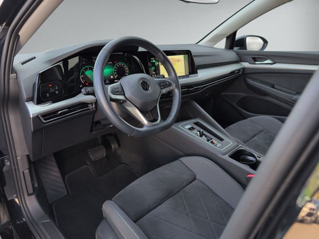 Golf VIII Variant 2.0 TDI DSG NAVI+LED+ACC+PDC+S
