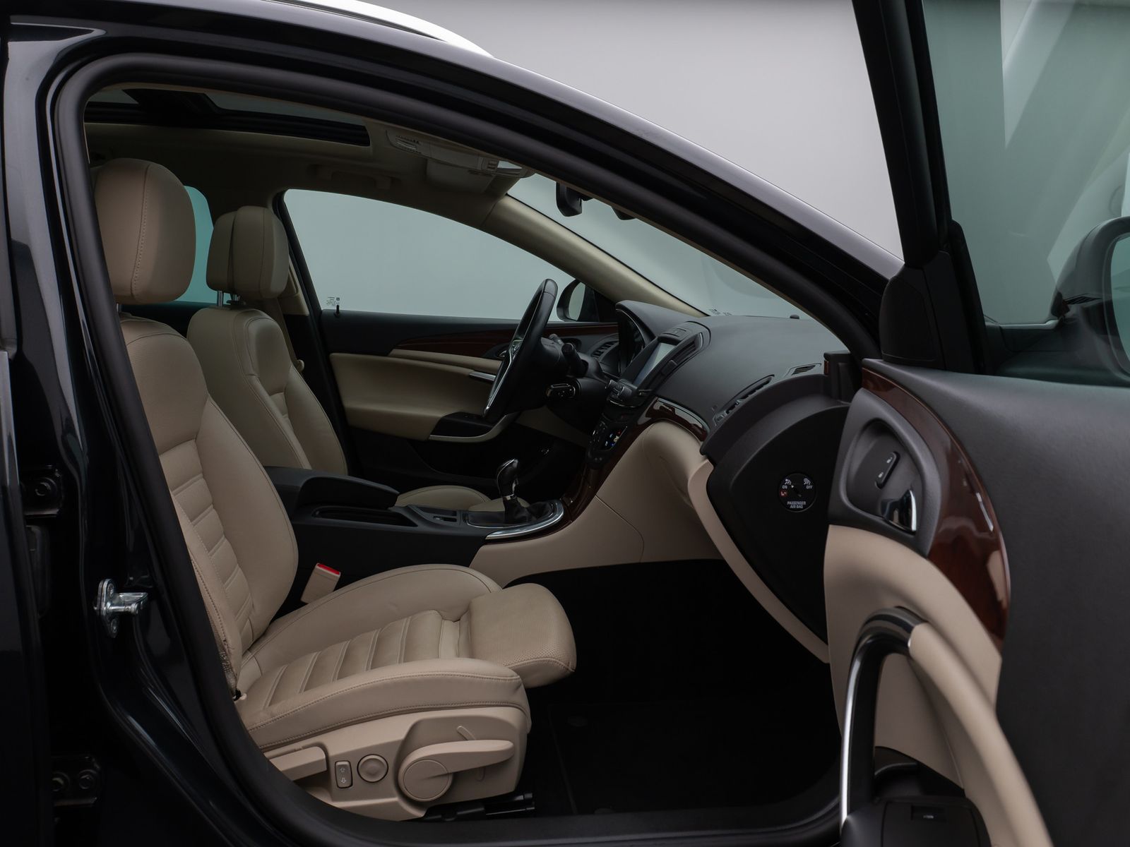 Fahrzeugabbildung Opel Insignia A Sports Innovation Panorama Kamera AHK