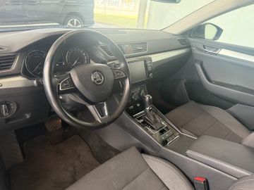Skoda Superb COMBI 2.0 TDI DSG XENON NAVI ACC AHK