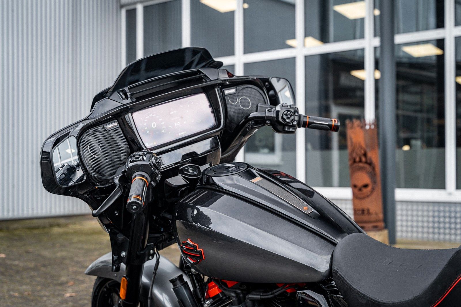 Fahrzeugabbildung Harley-Davidson CVO Street Glide  FLHXSE 121 CUI MY25 kurz. Ver.