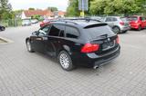 BMW 320i Touring Navi Sitzhz PDC - BMW 320 aus 2009: Kombi, 320i
