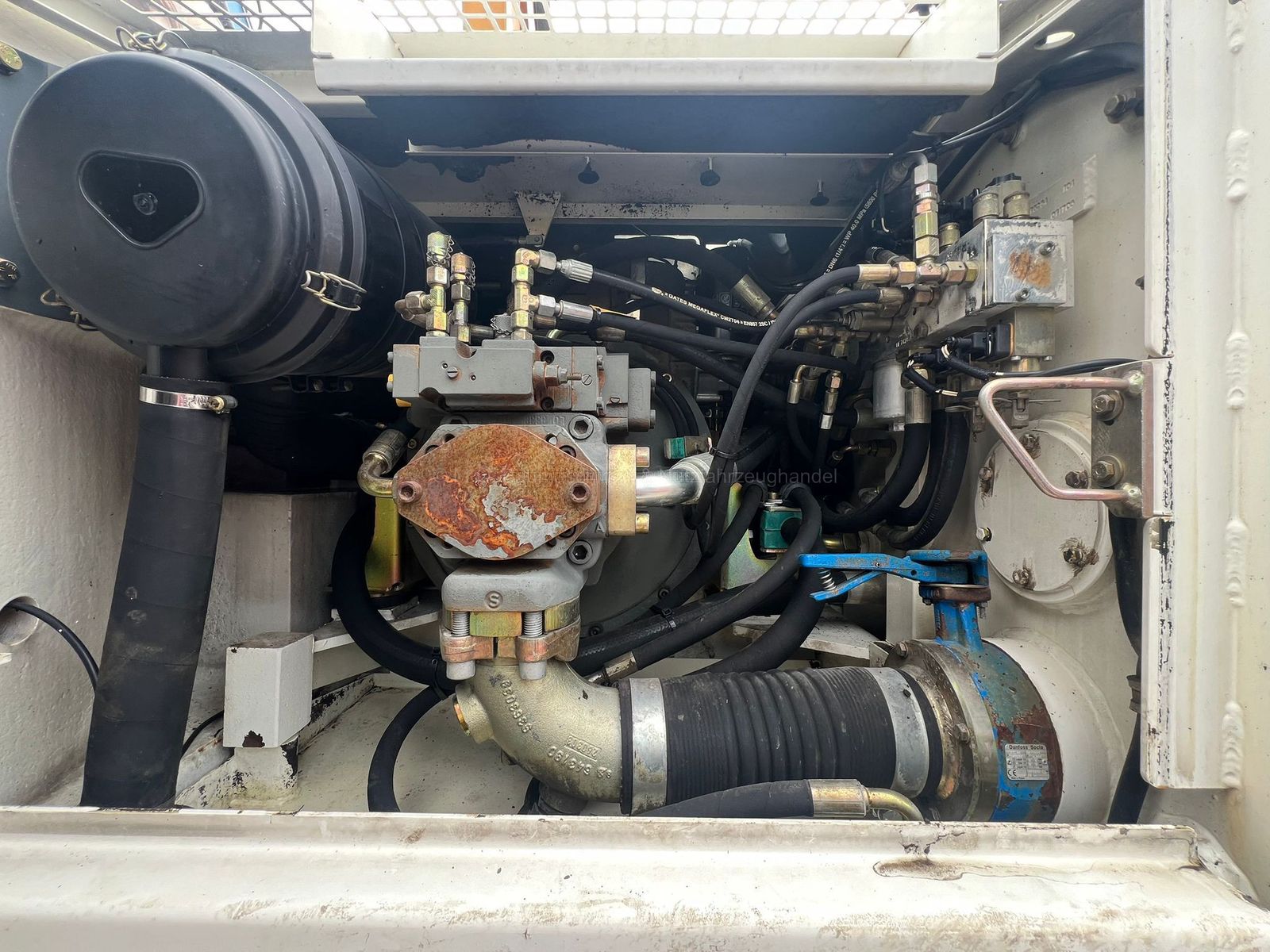 Fahrzeugabbildung Liebherr A 900 C-Litronic / SW/ZSA/VSA/ Hammerleitung/