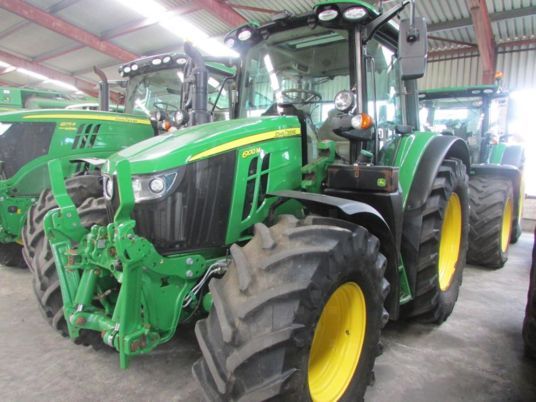 John Deere 6100M  AP40