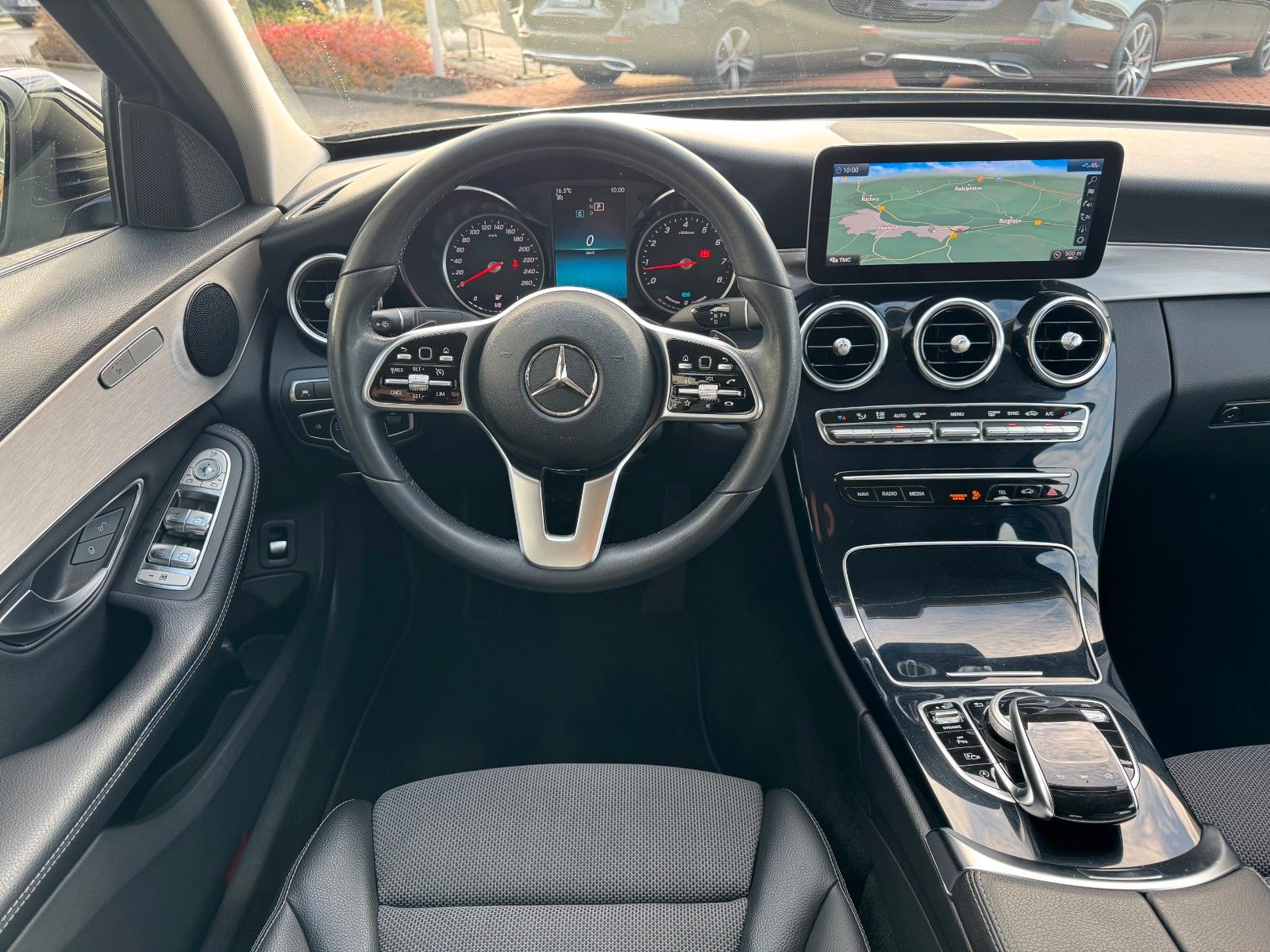 Fahrzeugabbildung Mercedes-Benz C 200 C Limousine+Avantgarde+AHK+RFK+TotW