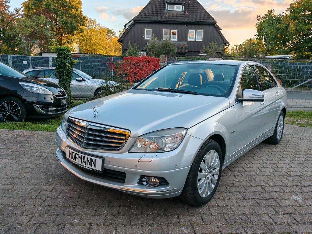 Mercedes-Benz C 230