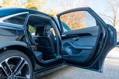 AUDI A8 50TDI LANG/ STANDHZG./ 21"/ S-LINE/ FOND TV AUDI A8 50TDI LANG/ STANDHZG./ 21"/ S-LINE/ FOND TV