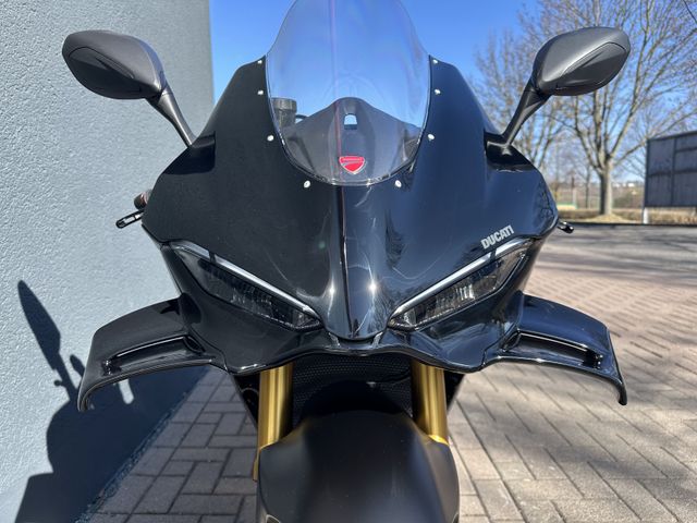 Ducati Panigale V4 S Dry Black Edition