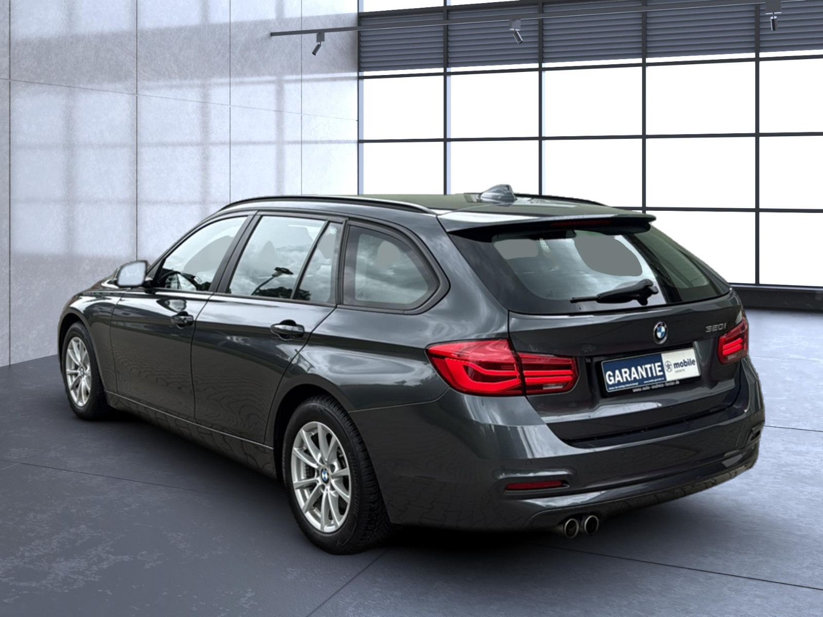 Fahrzeugabbildung BMW 320 i Touring/ unfallfrei