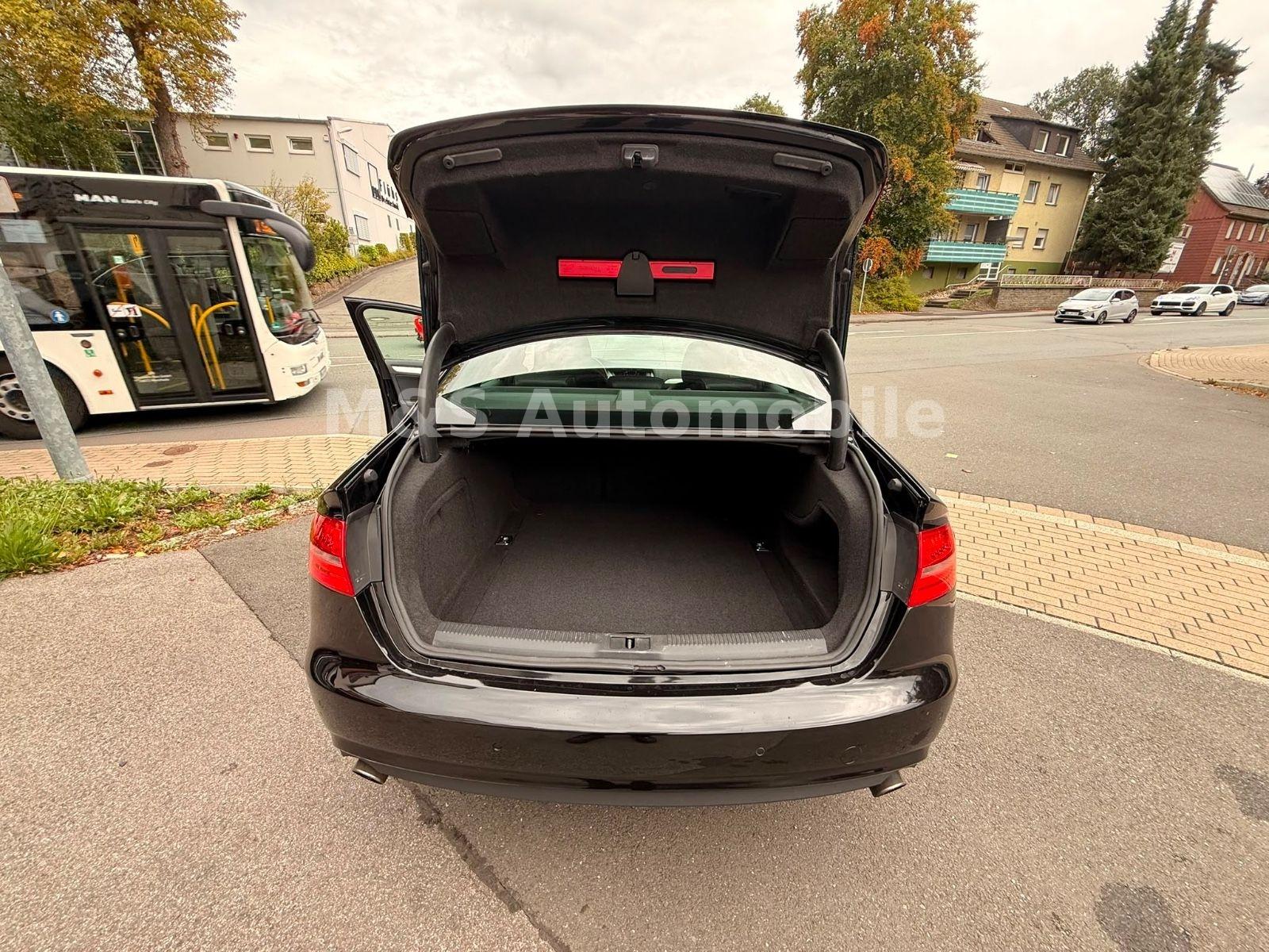 Audi A4 Lim. S line Sportpaket / plus quattro ,1.Hand