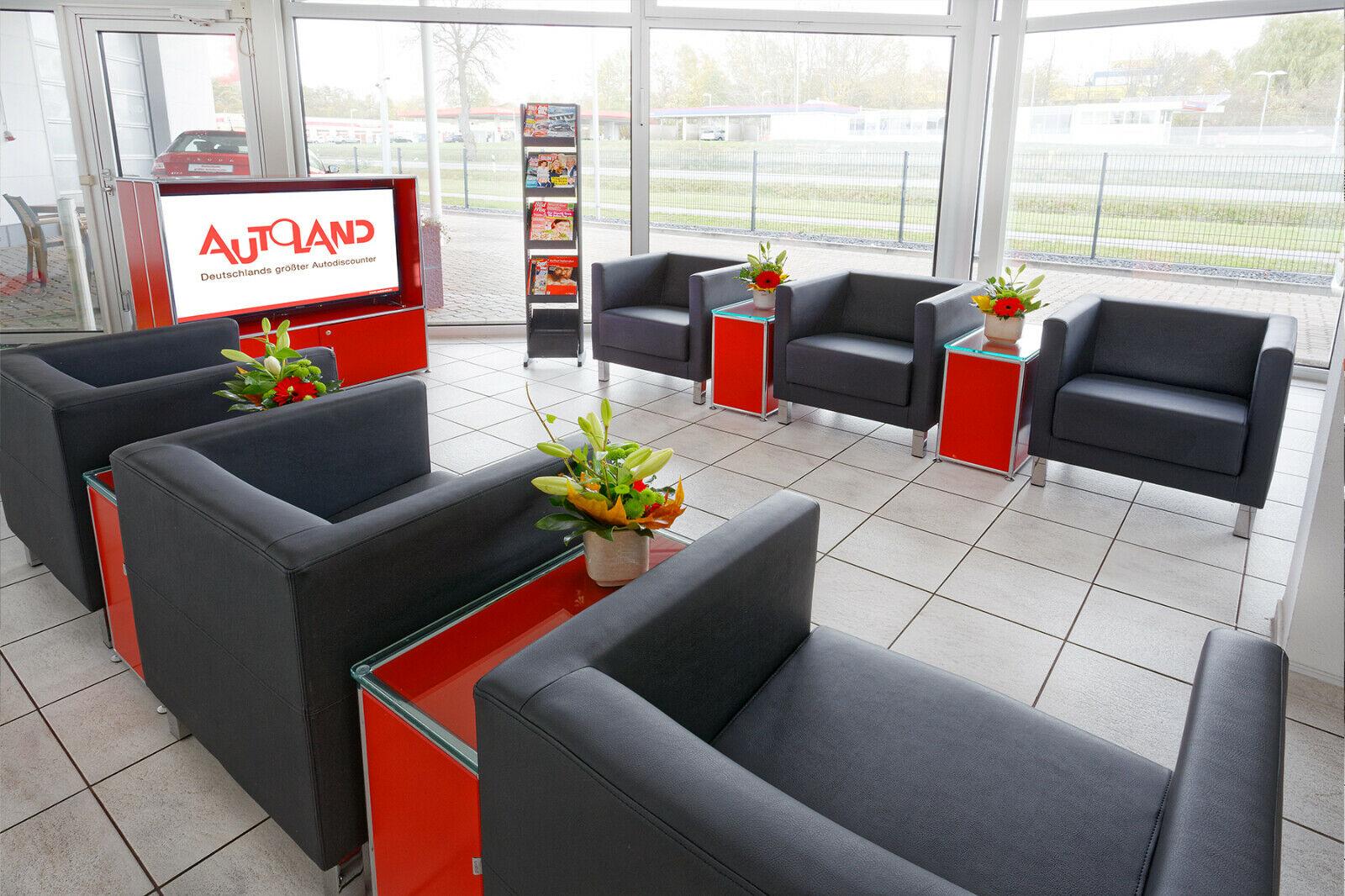 showroom-image-top