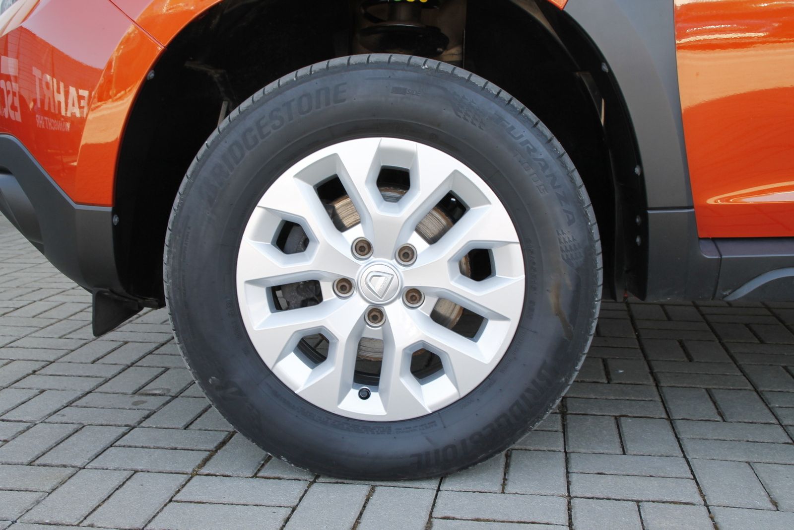 Fahrzeugabbildung Dacia Duster Comfort TCe 100 ECO-G 2WD