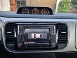 Volkswagen Beetle 1.2 TSI BMT CLUB Sonderausst. 8-fach - Volkswagen Beetle mit Panoramadach