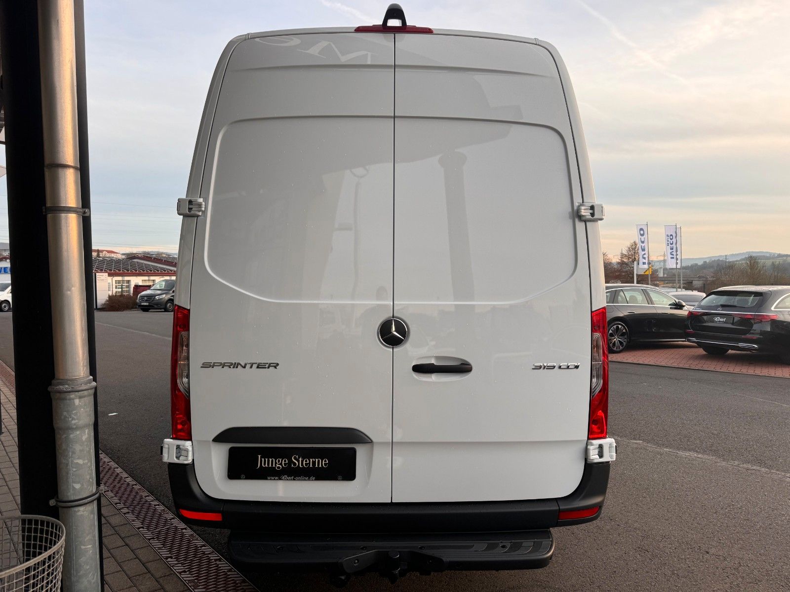 Fahrzeugabbildung Mercedes-Benz Sprinter 319 CDI 4325 Klima Kamera AHK LED