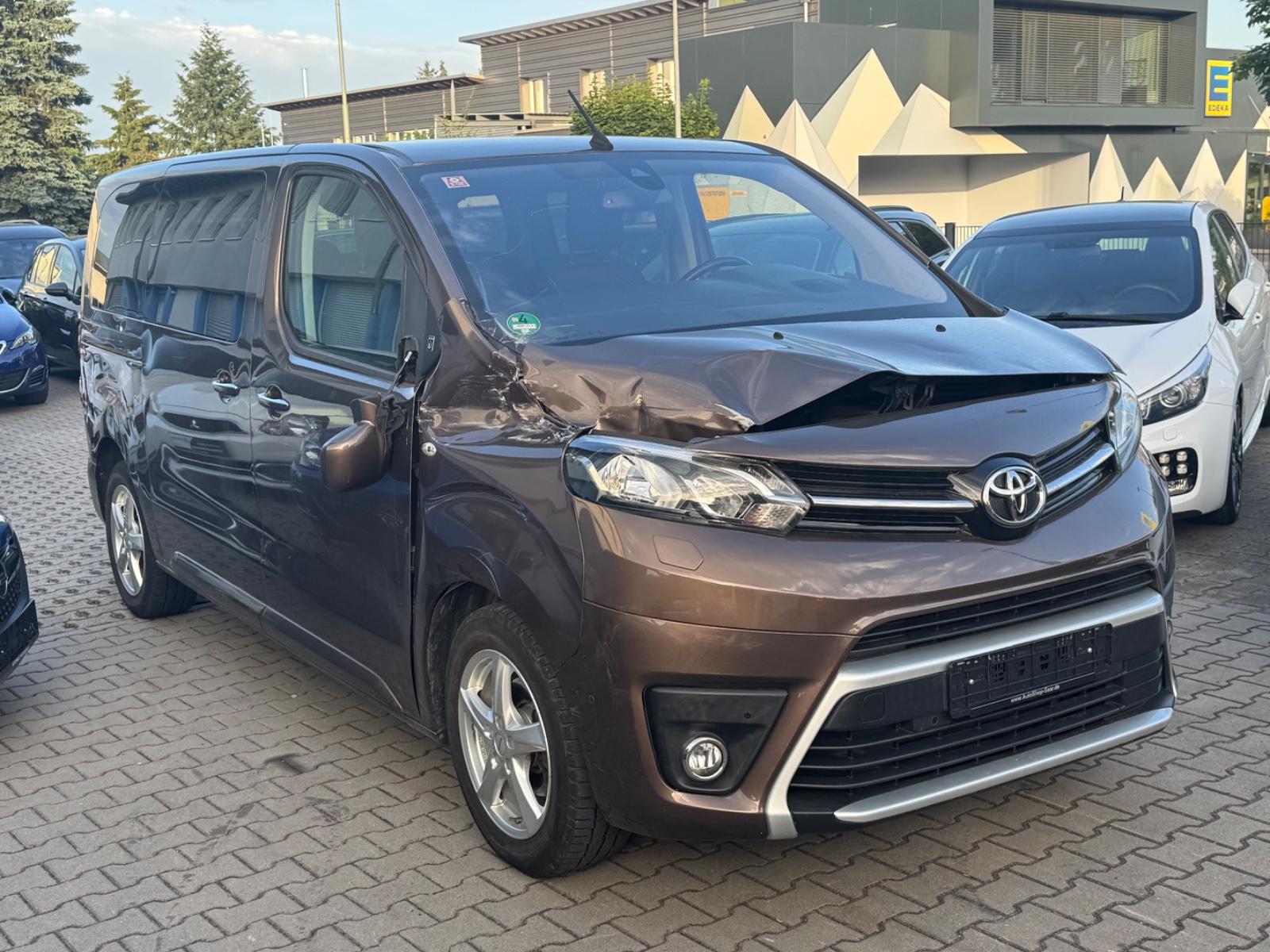 Toyota Proace Verso L1 Team Deutschland 8 Sitzer