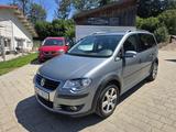 Volkswagen Touran CrossTouran - gebrauchte VW Touran aus dem Jahr 2009