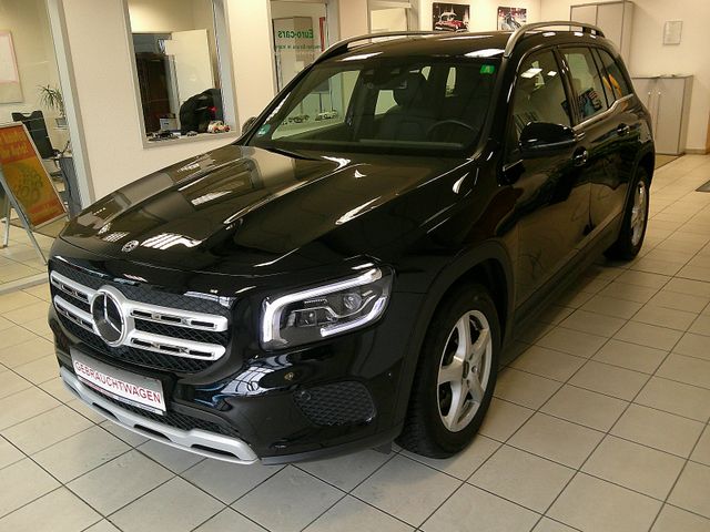 Mercedes-Benz GLB 200 /1.HAND/SCHECKHEFT/AHK/NAVI/KAMERA