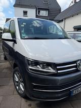 Volkswagen T6 Multivan Highline 204PS DSG 7-Sitzer LED