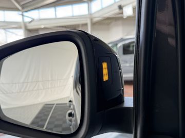 Volkswagen Caddy 1.5 TSI DSG STYLE STANDHZ AHK 5J GARANTIE