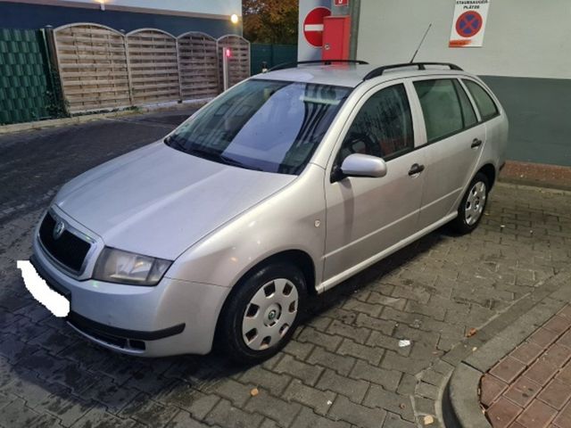 Skoda SKODA FABIA 1,2 2 HAND TÜV&AU NEU D4 ELK F...