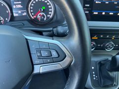 Fahrzeugabbildung Volkswagen T6.1 Caravelle Comfort DSG Rollstuhllift 8.Sitze