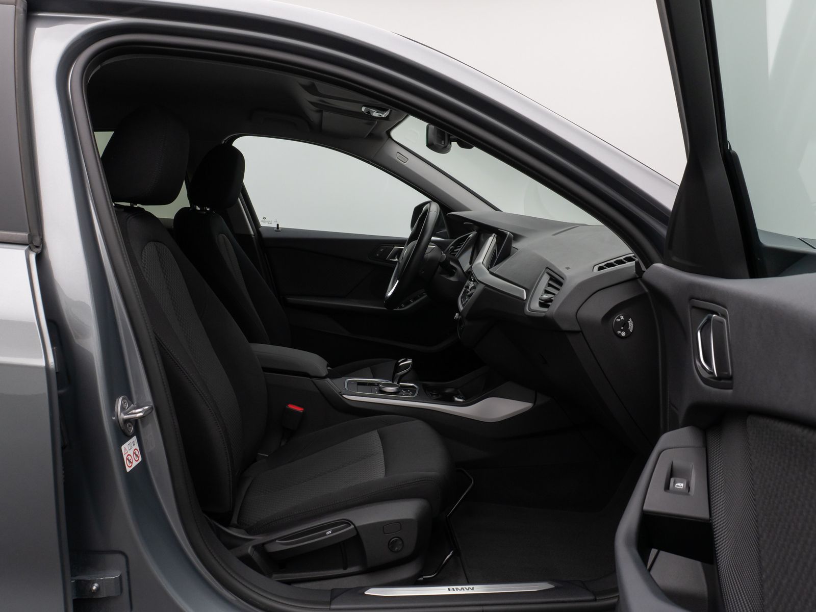 Fahrzeugabbildung BMW 118i Kamera DAB Lordos CockPitPro Lenkrhzg LED