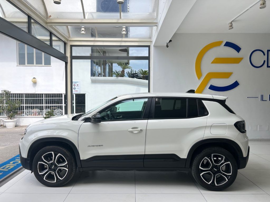 Other Jeep Avenger 1.2 Turbo 100 CV MHEV Summit da €26 imagem 2