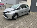 Toyota Aygo AYGO x-play touch - Toyota: Automatik, Aygo