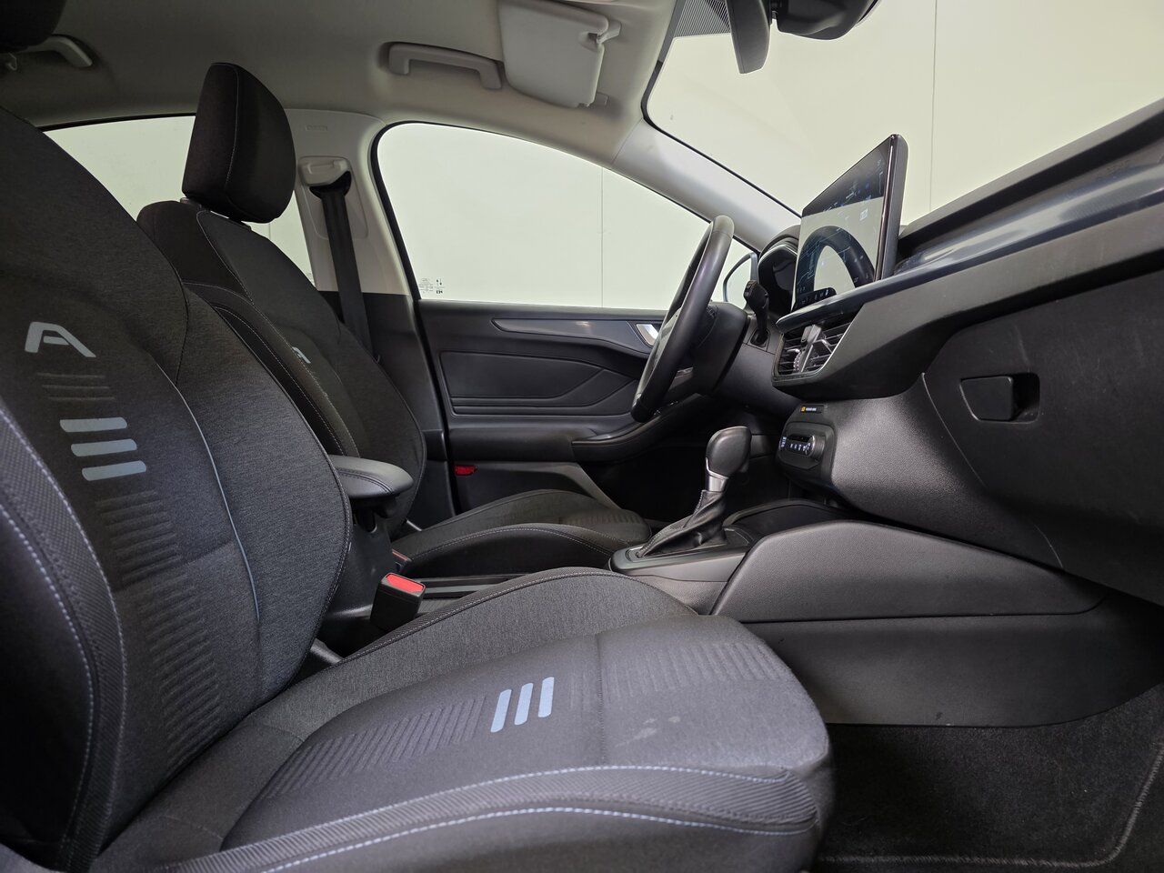 Ford Focus 1.0 HEV Benzine Autom. - GPS - Topstaat! imagem 2