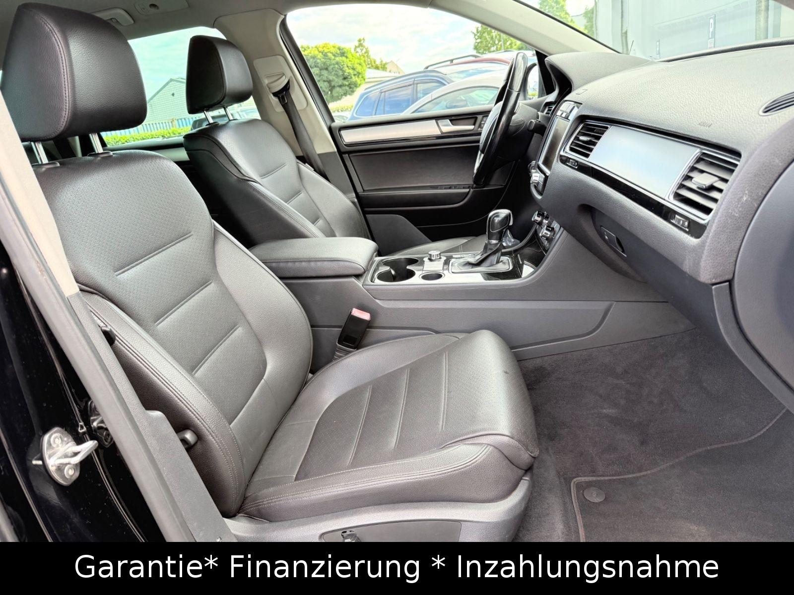 Volkswagen Touareg V6 3.6 FSI BMT/ Automatik/ Navi/ Leder