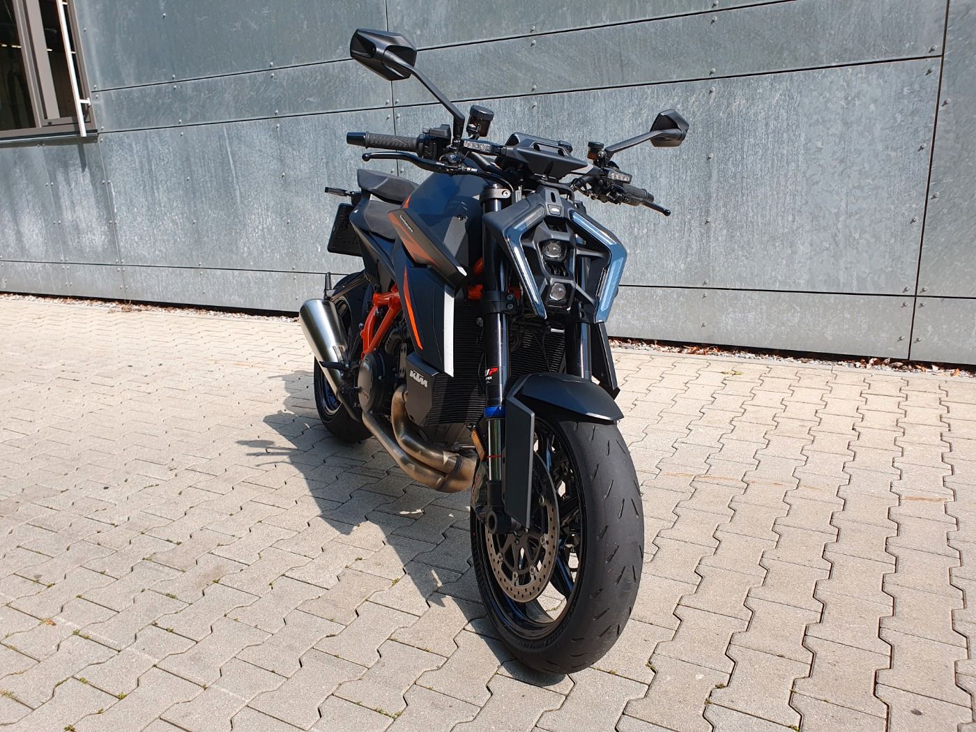 Fahrzeugabbildung KTM 1390 Super Duke R Evo 2024