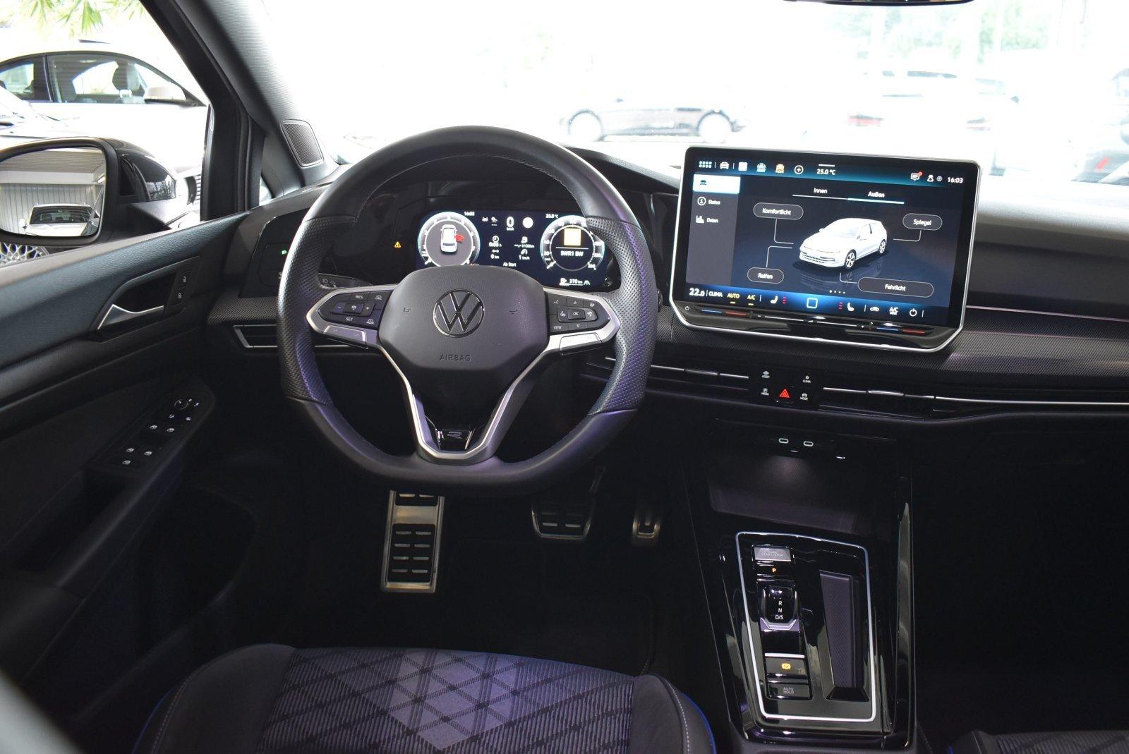 Volkswagen Golf VIII 1.5 eTSI R-Line APP LED Winterpaket, миниатюра 15