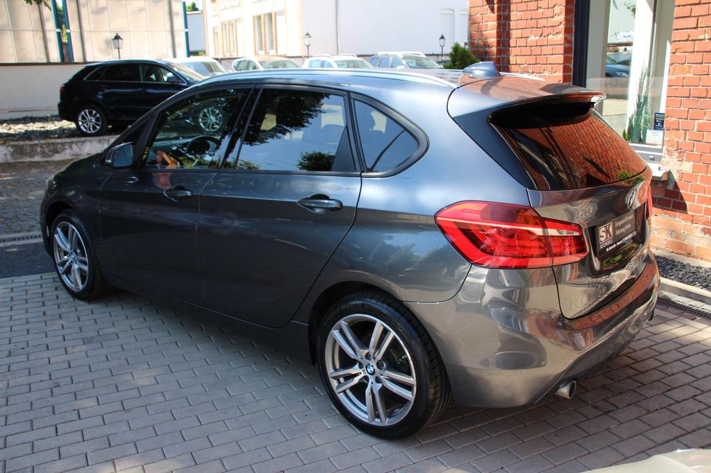 BMW 220