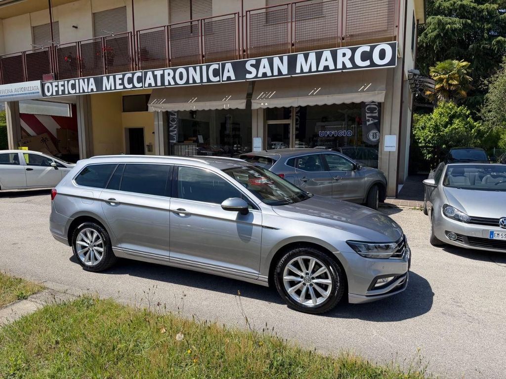 Image of Volkswagen Passat