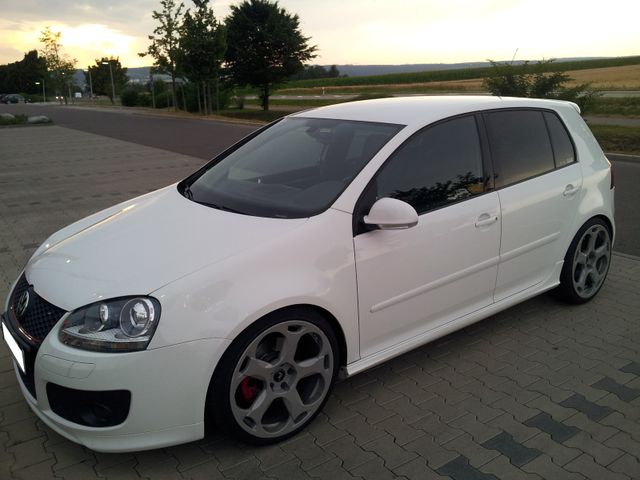 Volkswagen Golf 2.0 T-FSI GTI Edition 30 GTI Edition 30