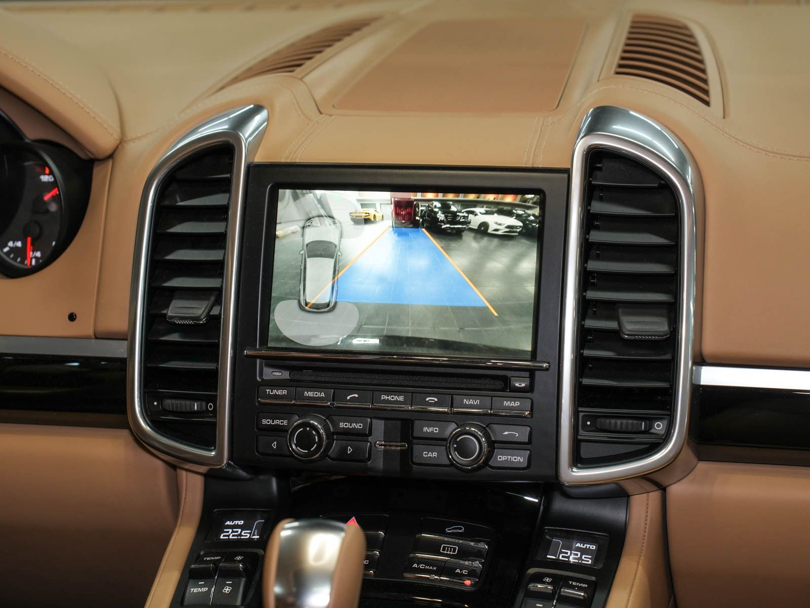 Fahrzeugabbildung Porsche Cayenne S Diesel - LED|Luft|Softclose|ACC|Pano