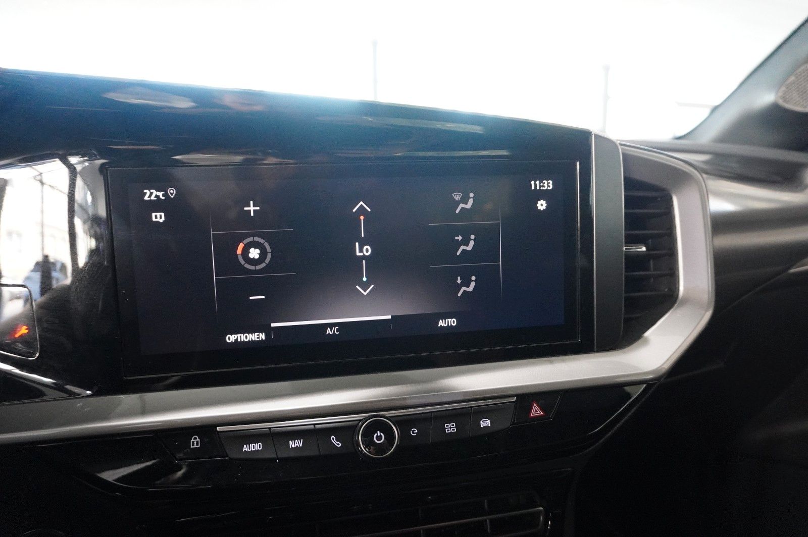 Fahrzeugabbildung Opel Mokka-e ULTIMATE 3-PHASIG NAVI/LED/KAMERA/DAB+