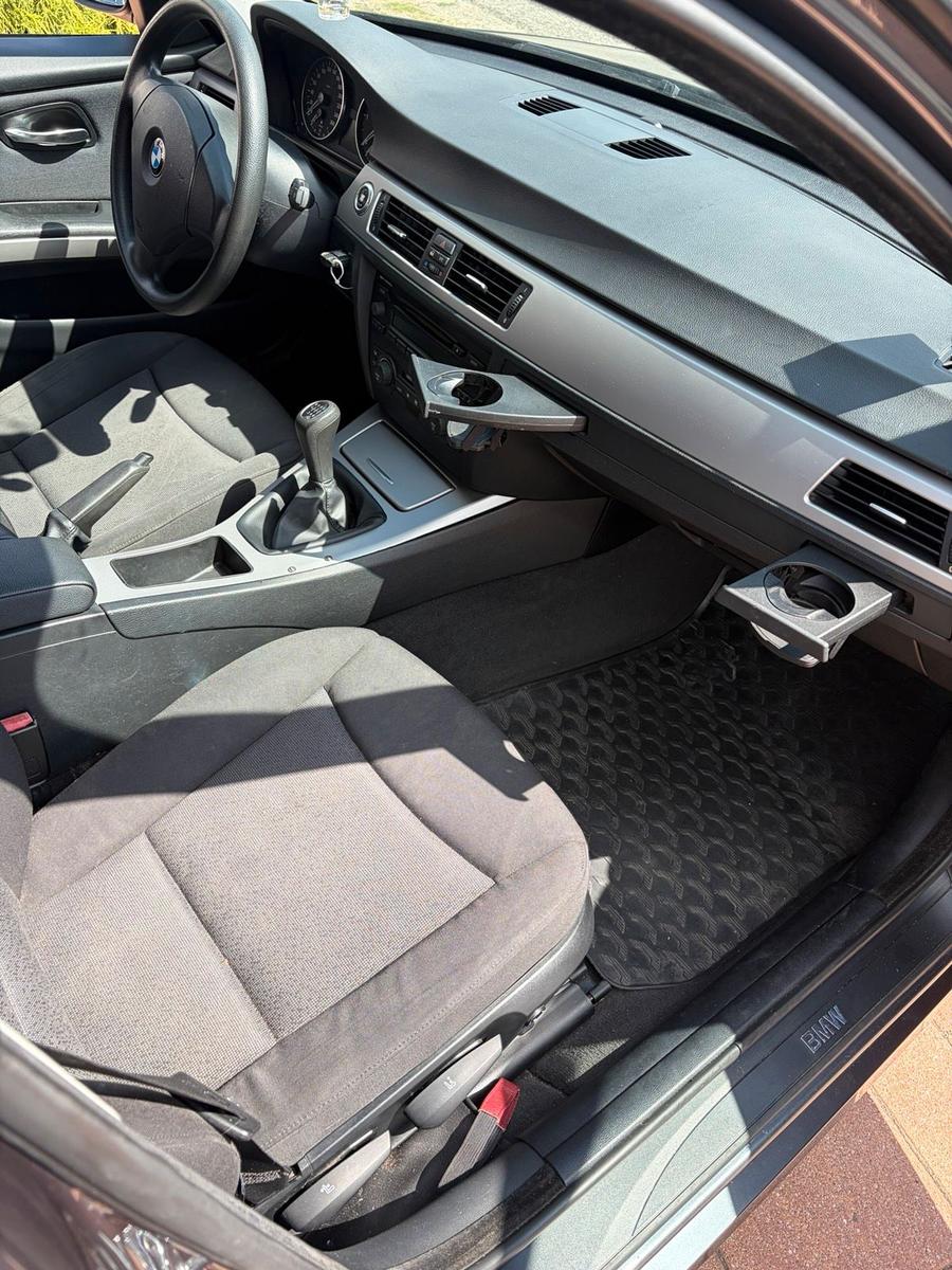 BMW 320 2006 — photo 8